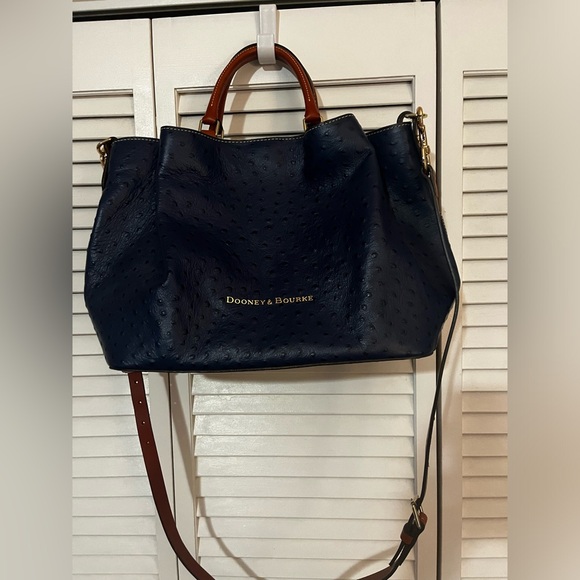 Stylish faux 4 fall. Crossbody/handle satchel. Several storage sections NWOT - Picture 3 of 8